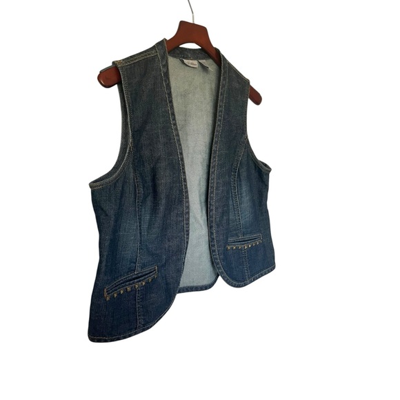Chico's Platinum Denim Vest sz 2 boho western rodeo casual beaded gypsy Cowgirl - Picture 3 of 8